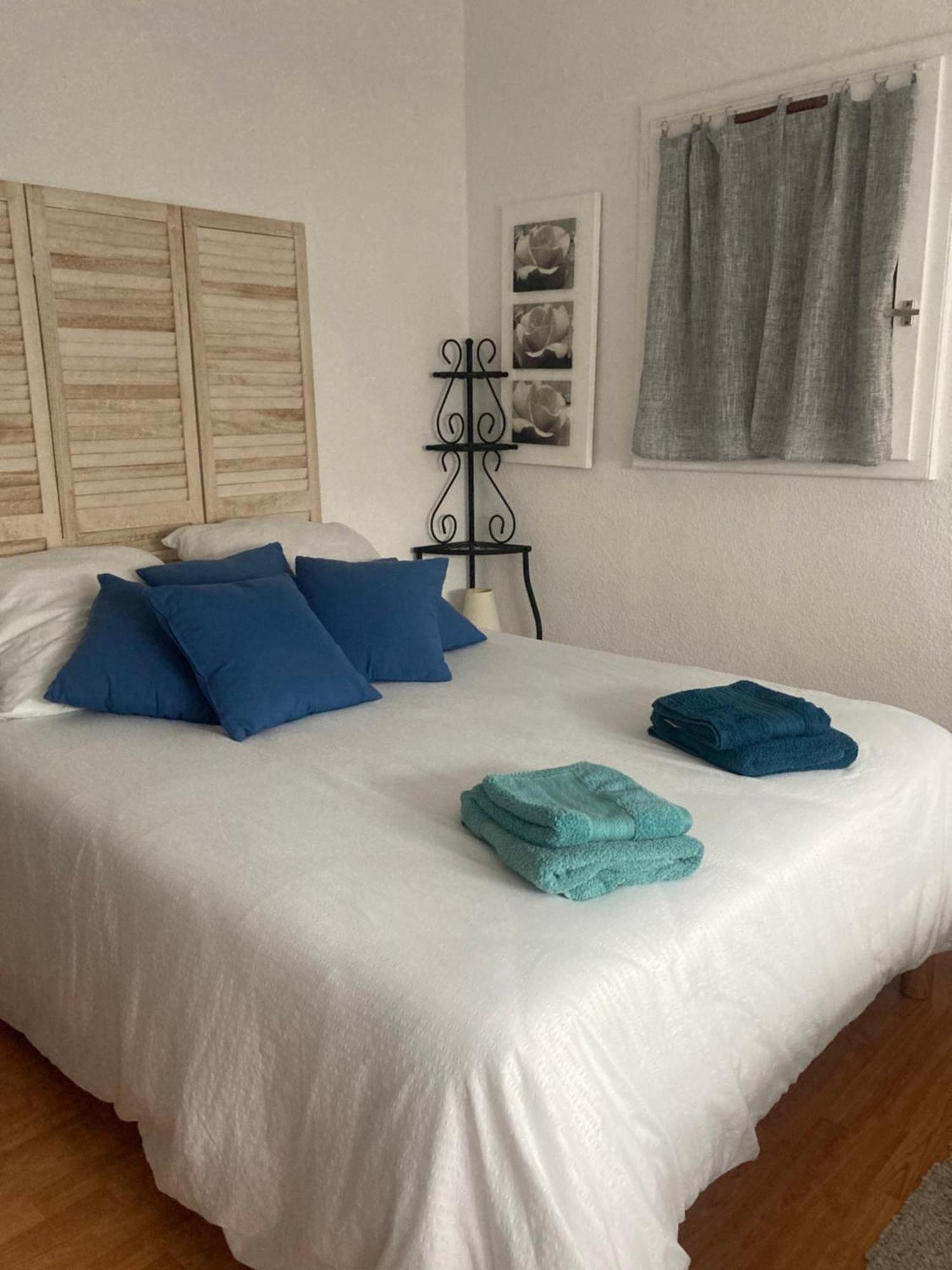 Appartement Duplex Lumineux Idealement Situe Ares Eksteriør billede